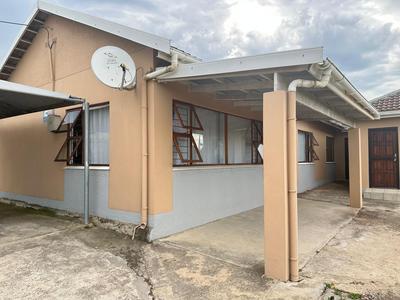 House For Sale in Mthatha Central, Mthatha