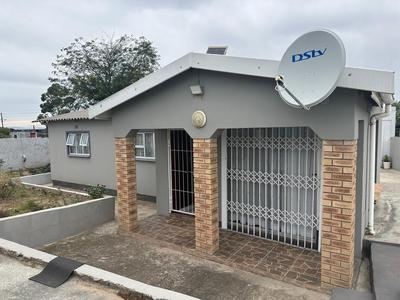 House For Sale in Hillcrest, Mthatha